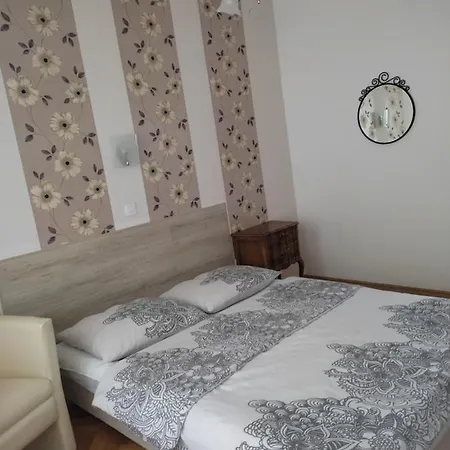 Apartment Ildiko Apartman